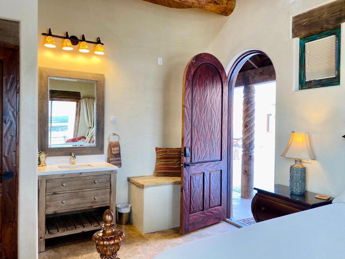 The Grand Hacienda Inn With Breakfast Abiquiu Εξωτερικό φωτογραφία