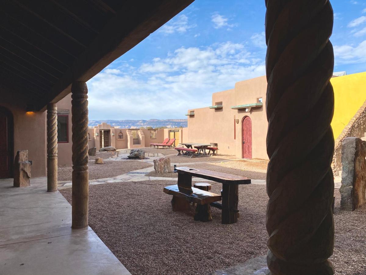 The Grand Hacienda Inn With Breakfast Abiquiu Εξωτερικό φωτογραφία
