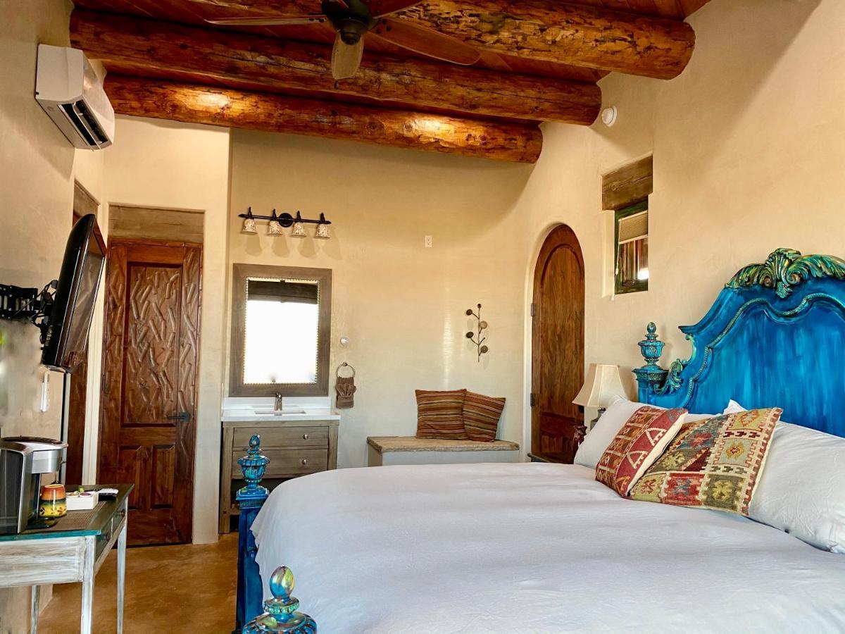 The Grand Hacienda Inn With Breakfast Abiquiu Εξωτερικό φωτογραφία